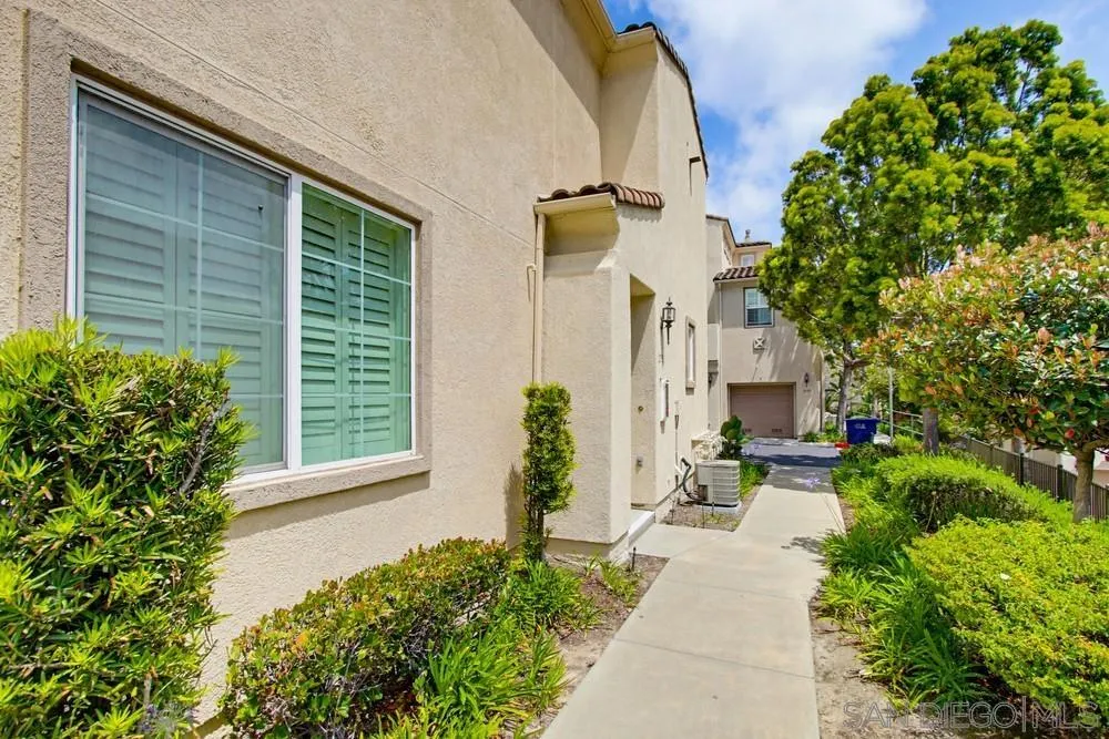 1298 Fools Gold Way, Unit 1 Chula Vista, CA 91913 - Photo 28 of 53