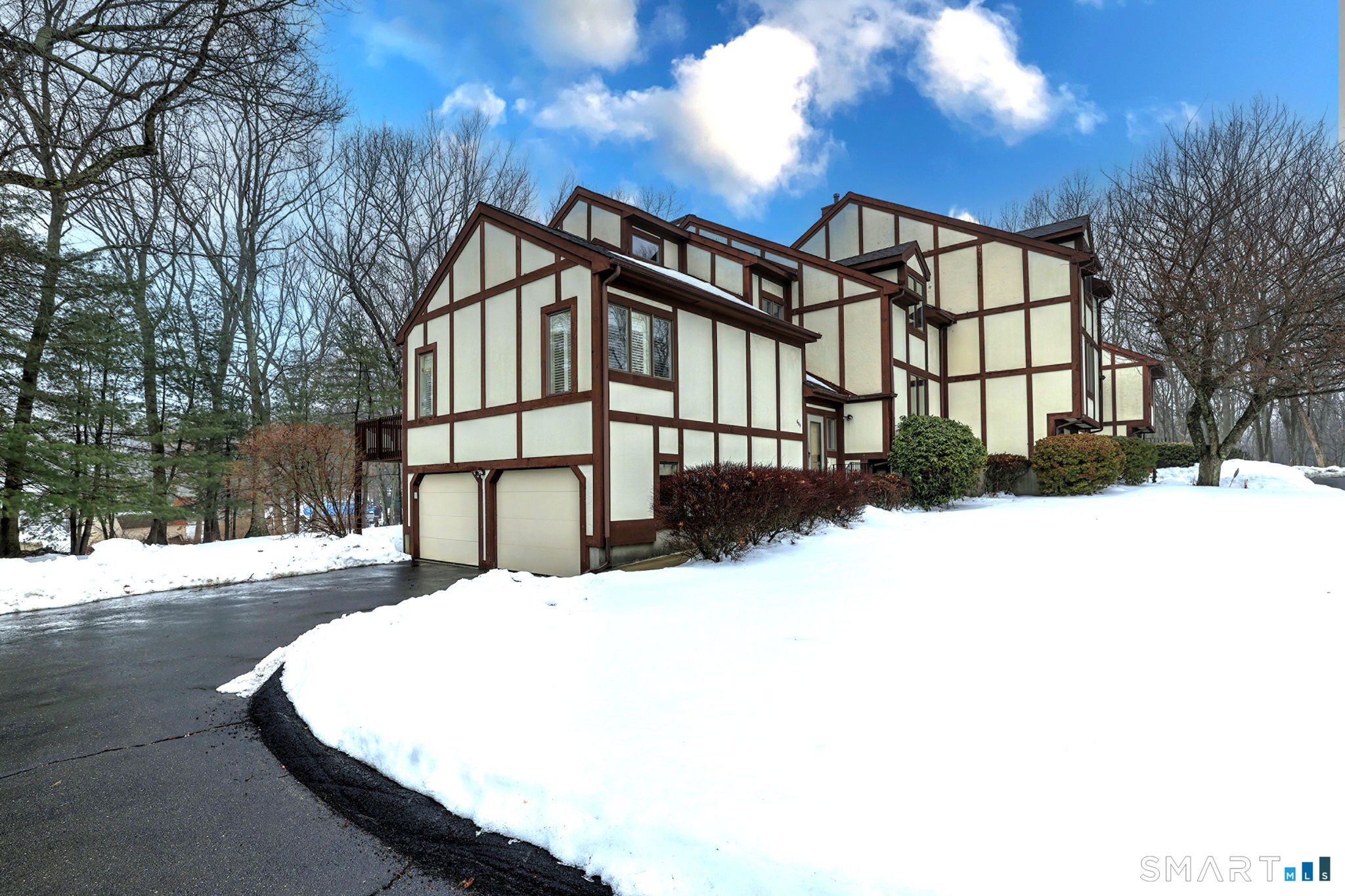 690 Forest Road, Unit 651 West Haven, CT 06516 - Photo 23 of 41