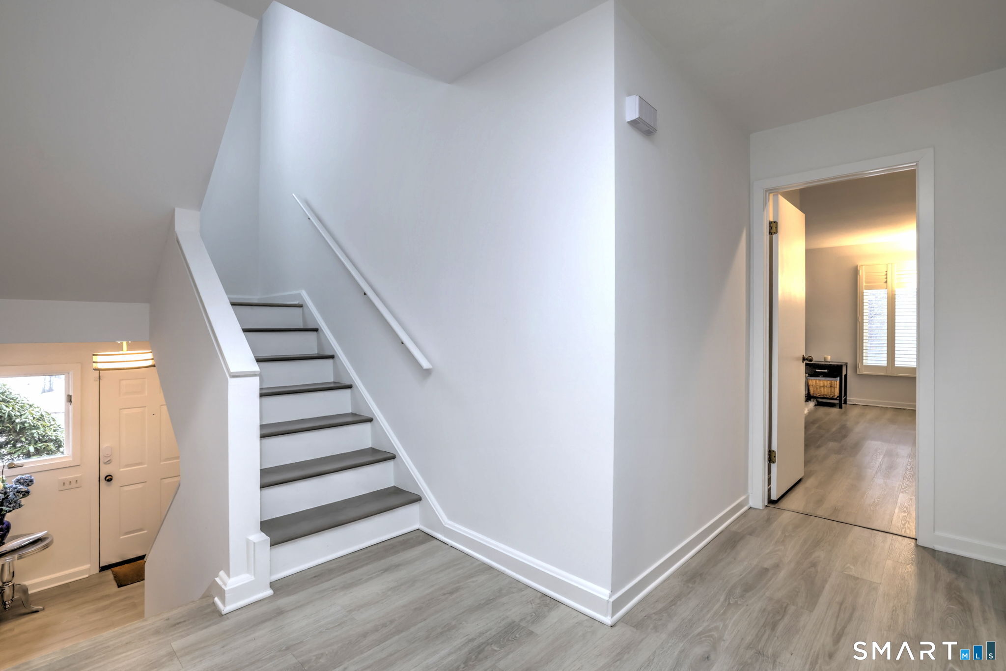 690 Forest Road, Unit 651 West Haven, CT 06516 - Photo 4 of 41