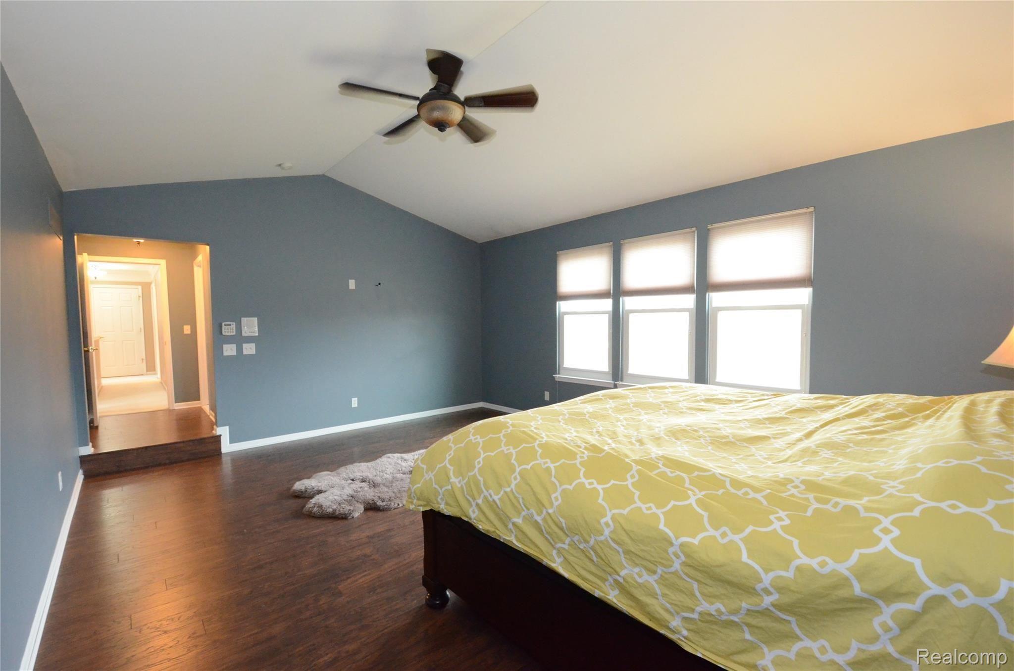 49301 Rockefeller Drive Canton, MI 48188 - Photo 40 of 58 DSC_9933.JPG