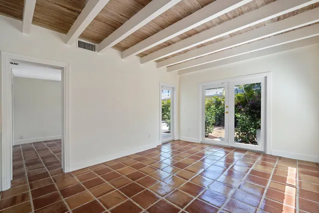 $15,000 | 224 10th Street, West Palm Beach, FL 33401