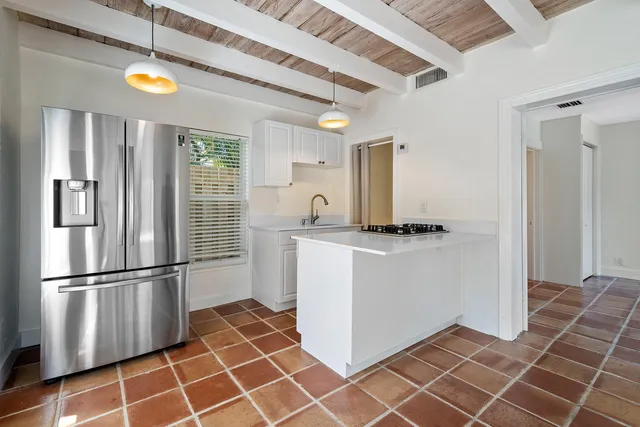 $15,000 | 224 10th Street, West Palm Beach, FL 33401