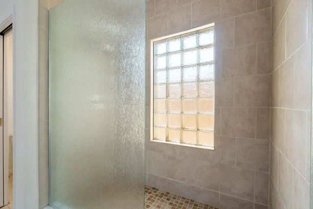 $15,000 | 224 10th Street, West Palm Beach, FL 33401