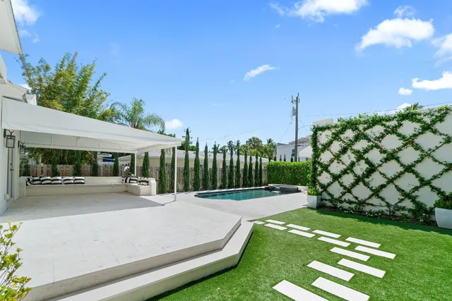 $15,000 | 224 10th Street, West Palm Beach, FL 33401