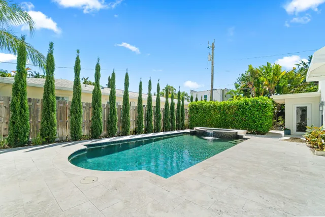 $15,000 | 224 10th Street, West Palm Beach, FL 33401