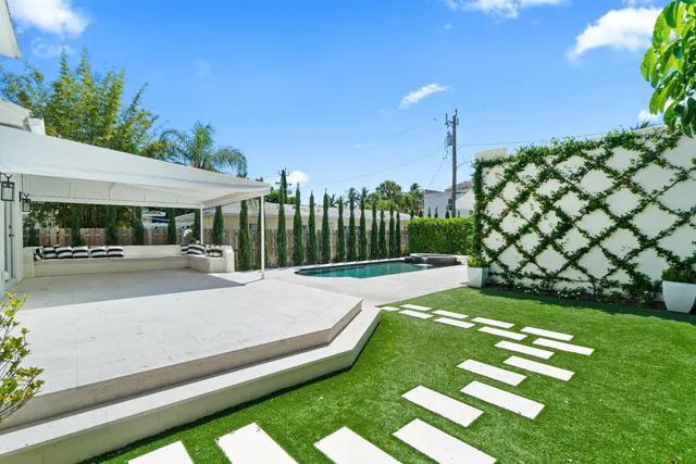 $15,000 | 224 10th Street, West Palm Beach, FL 33401