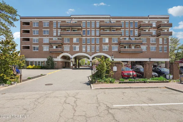 $325,000 | 44 Lakeside Avenue, Pompton Lakes, NJ 07442