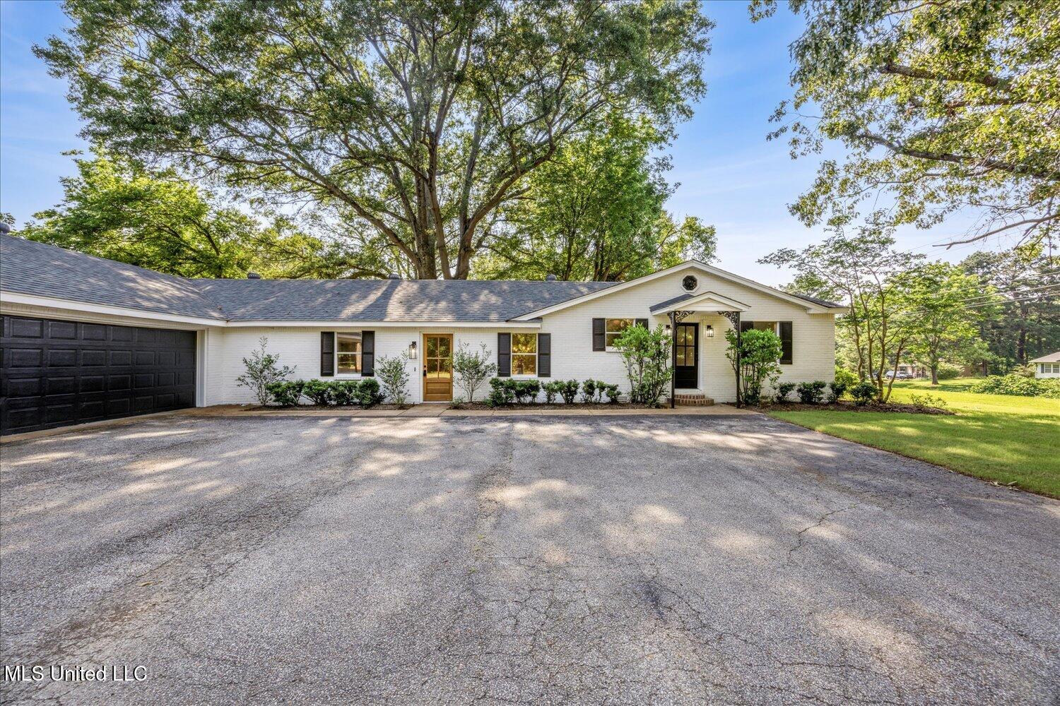 255 Pleasant Hill Road Nesbit, MS 38651 - Photo 3 of 42 03-03-2291530ah-255 Pleasant Hill Rd