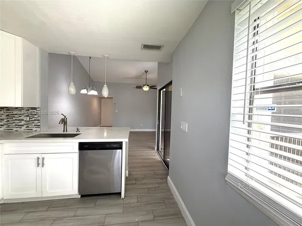$1,900 | 802 Constitution Drive, Unit 802D, Homestead, FL 33034
