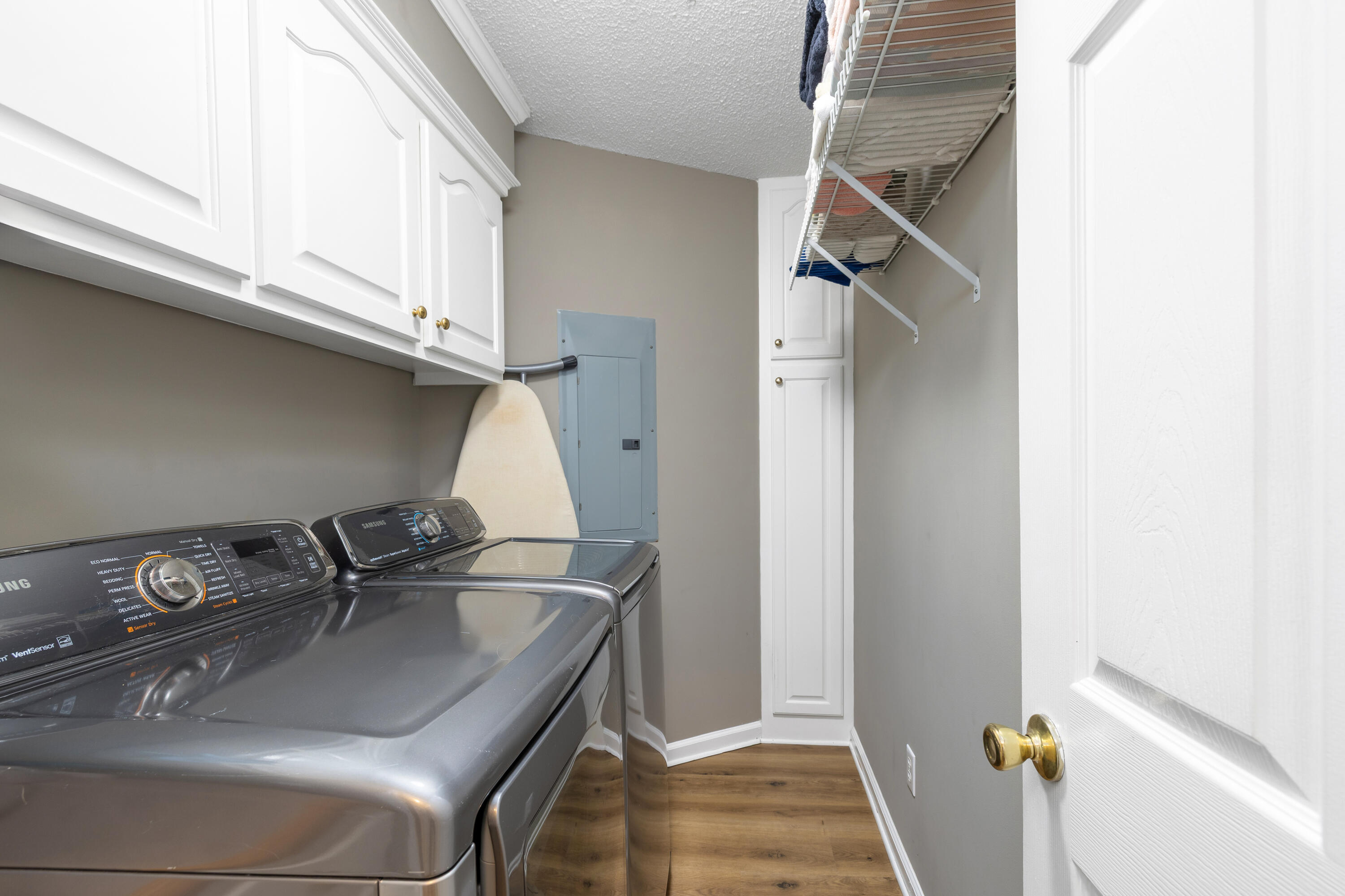 85 Ridge Lake Drive Manning, SC 29102 - Photo 31 of 62 LAUNDRY AREA