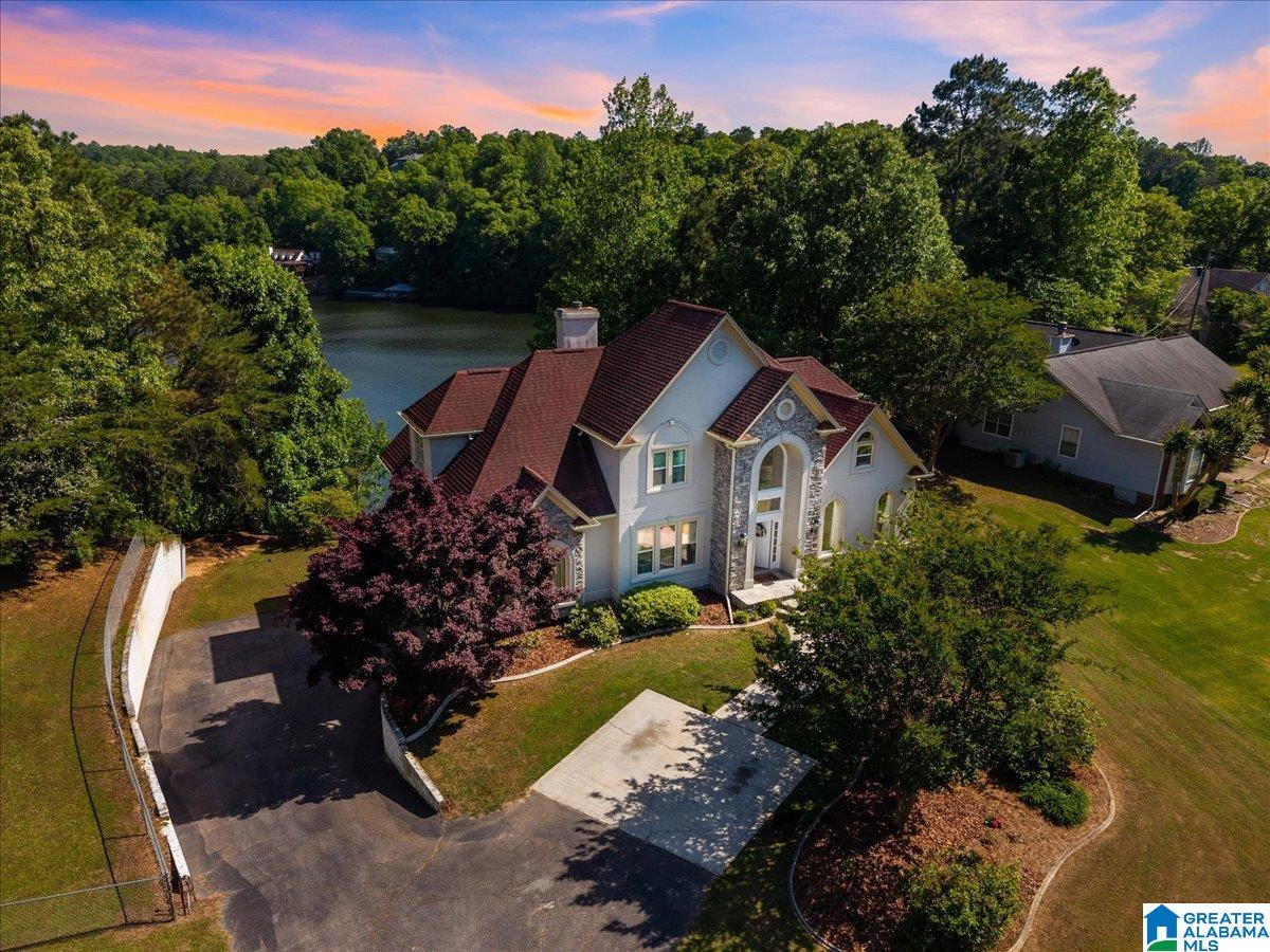 241 Lakeshore Loop Oneonta, AL 35121 - Photo 2 of 52