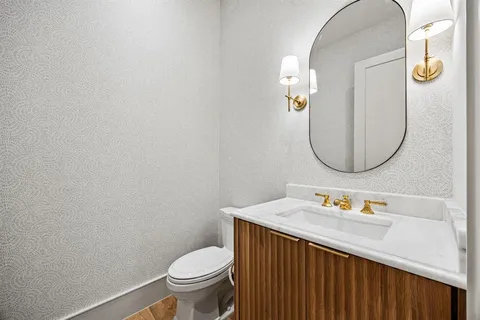 $5,850,000 | 4021 Southwestern Boulevard, University Park, TX 75225