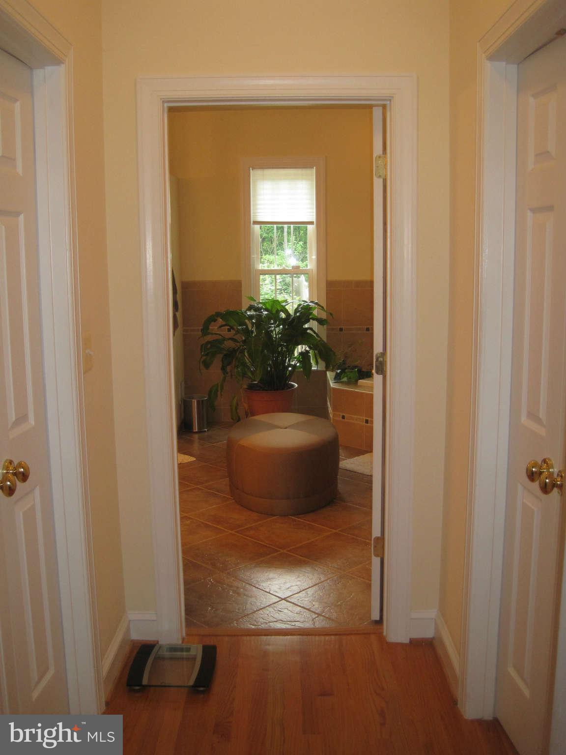 8112 Higham Road Lorton, VA 22079 - Photo 15 of 25 Bath (Master)
