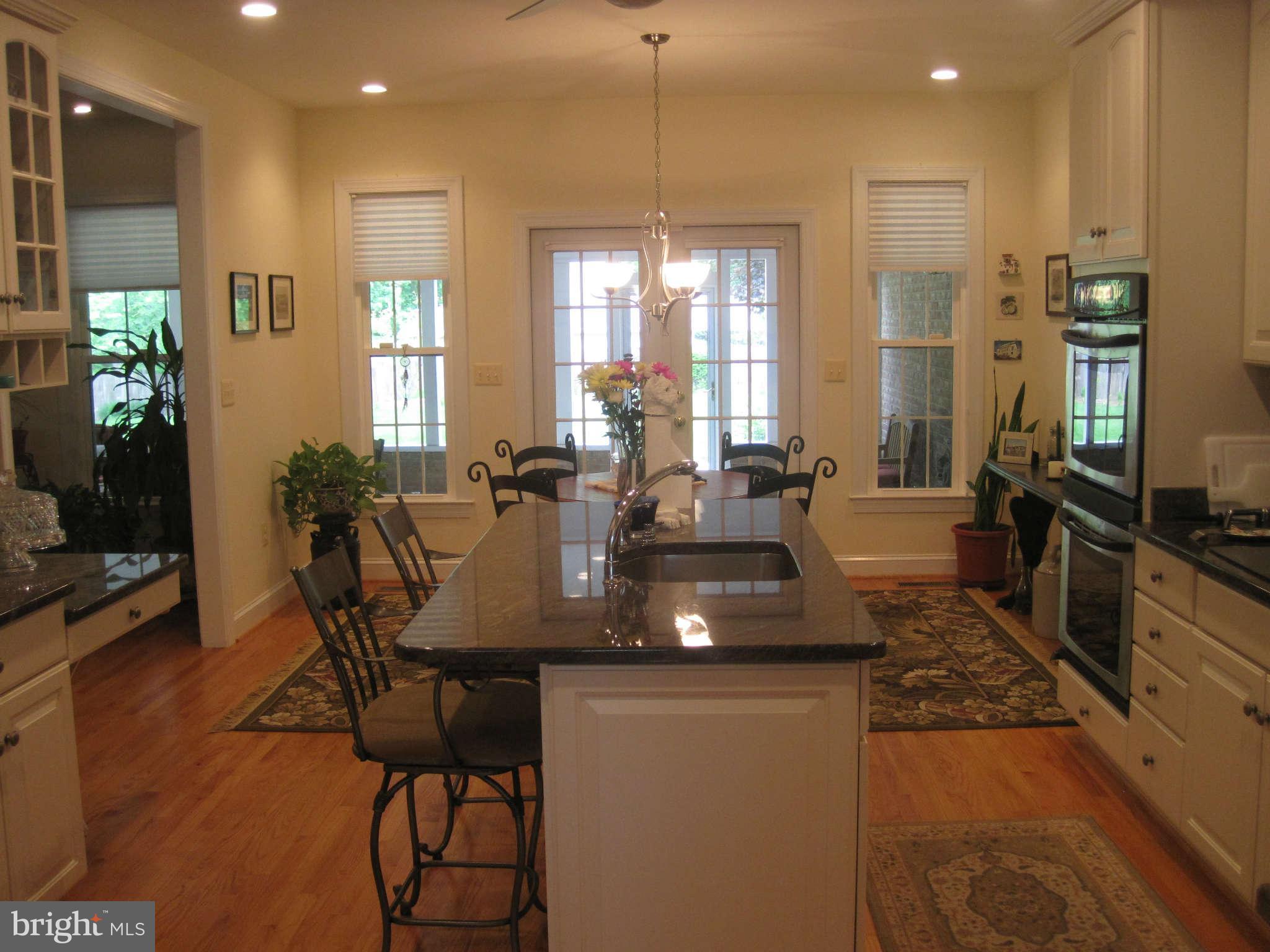 8112 Higham Road Lorton, VA 22079 - Photo 20 of 25 Kitchen