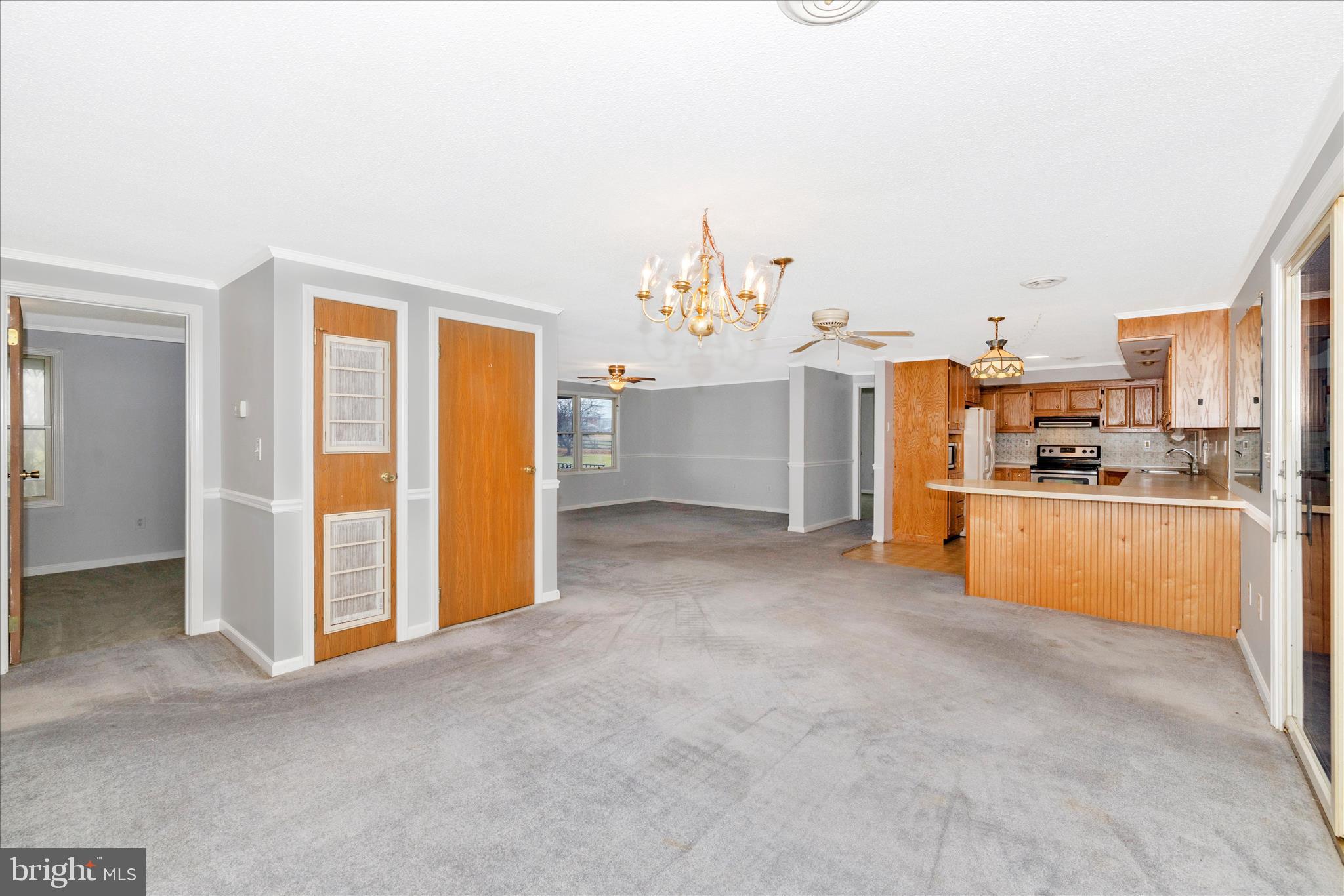 14069 Hoovers Mill Road Rocky Ridge, MD 21778 - Photo 19 of 63 Dining Room