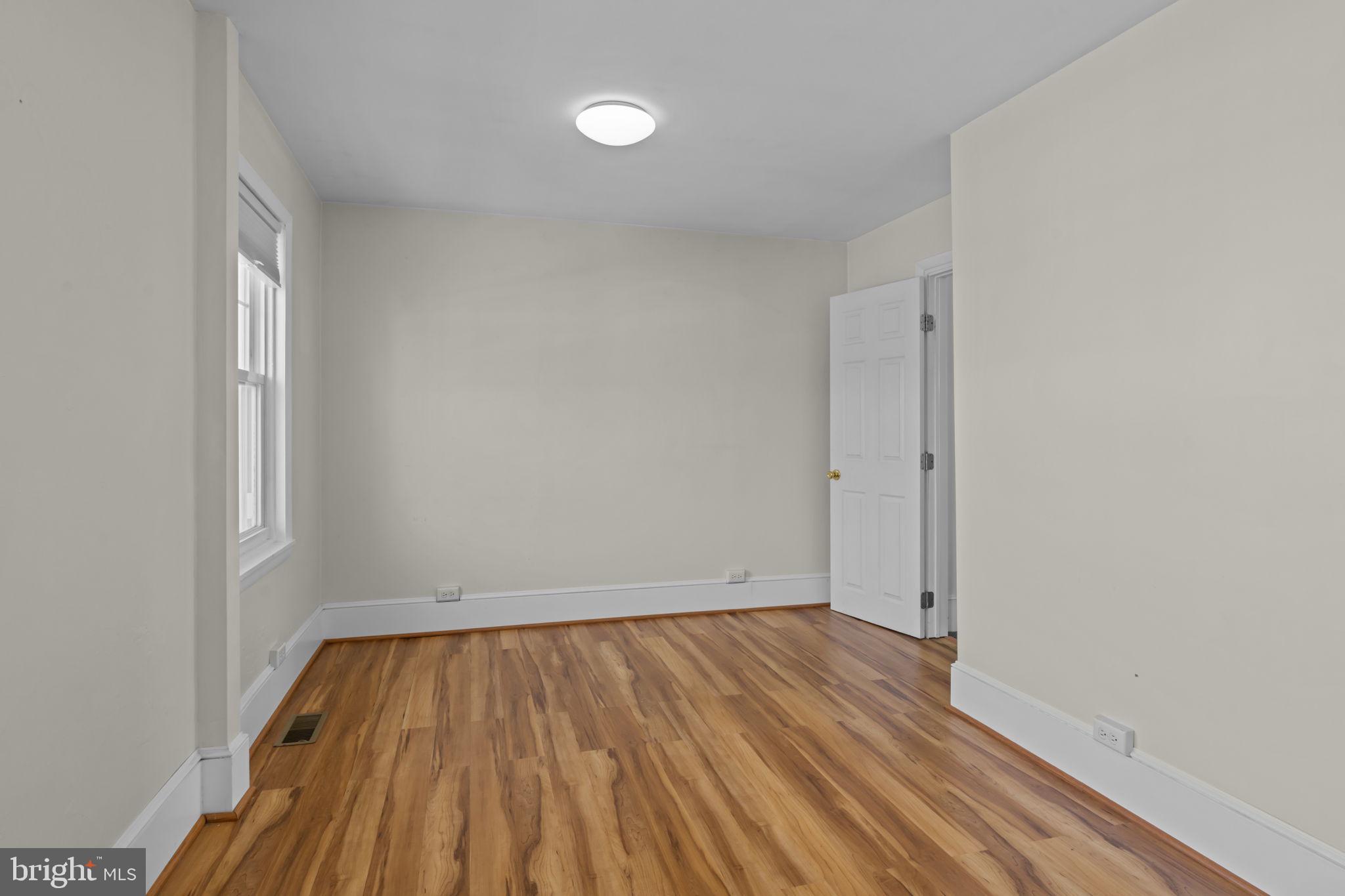 435 Martin Street Philadelphia, PA 19128 - Photo 15 of 31