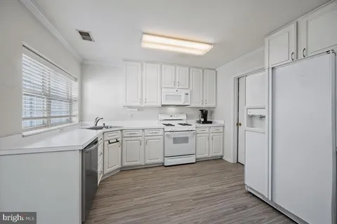 $325,000 | 4550 Chaucer Way, Unit 406, Owings Mills, MD 21117