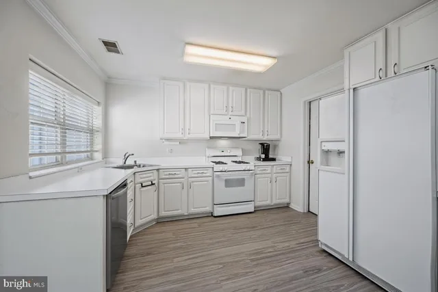 $325,000 | 4550 Chaucer Way, Unit 406, Owings Mills, MD 21117