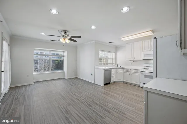 $325,000 | 4550 Chaucer Way, Unit 406, Owings Mills, MD 21117