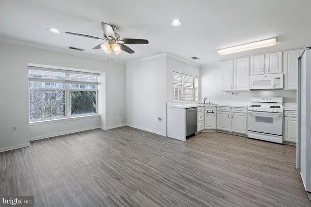 $325,000 | 4550 Chaucer Way, Unit 406, Owings Mills, MD 21117