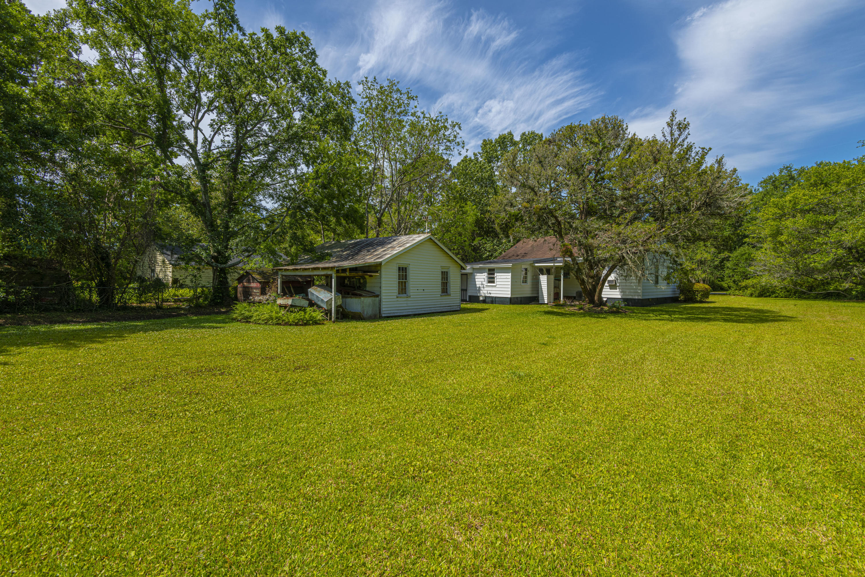 316 Wappoo Road Charleston, SC 29407 - Photo 23 of 28 Rear Yard