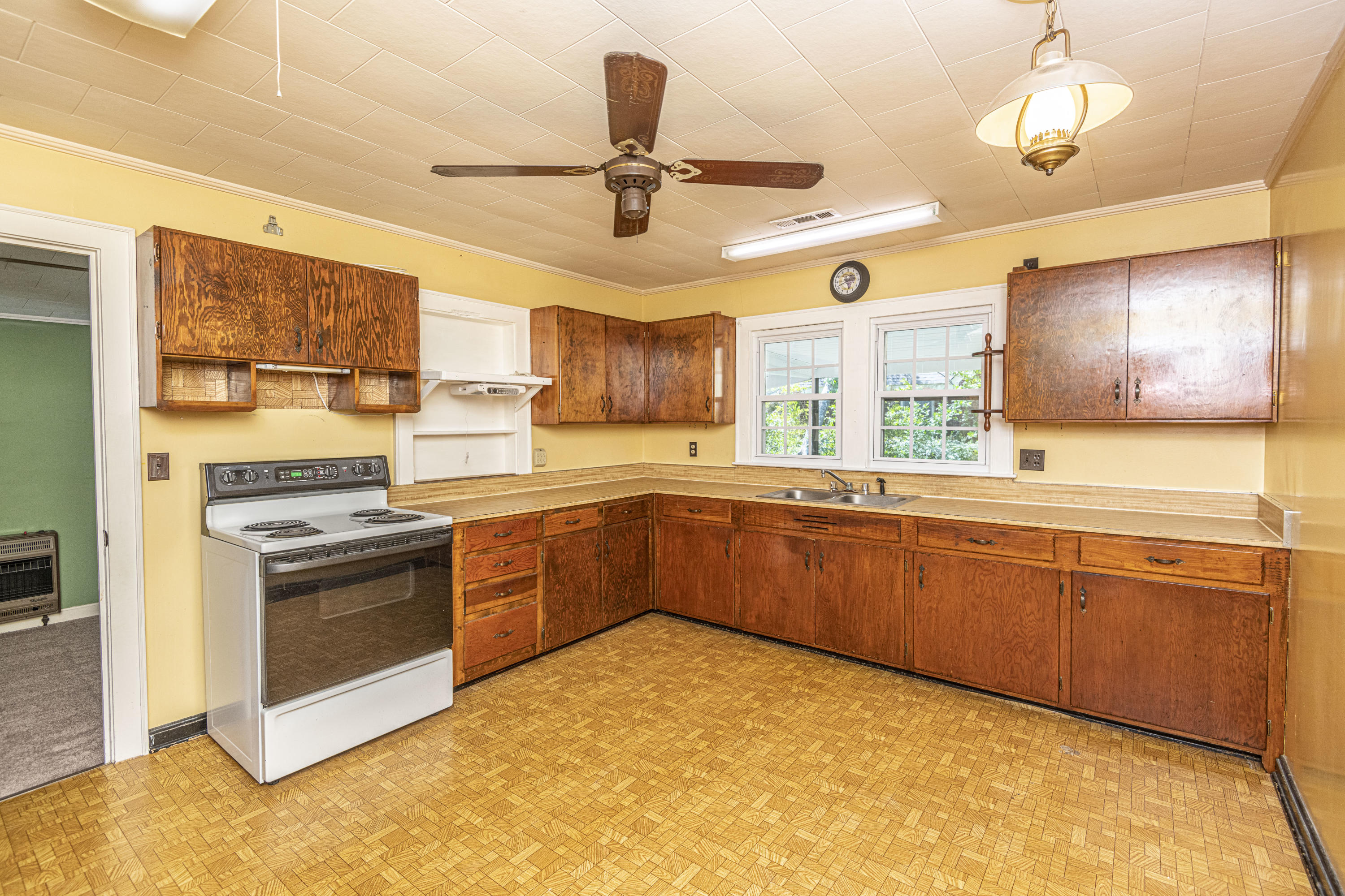 316 Wappoo Road Charleston, SC 29407 - Photo 8 of 28 Kitchen