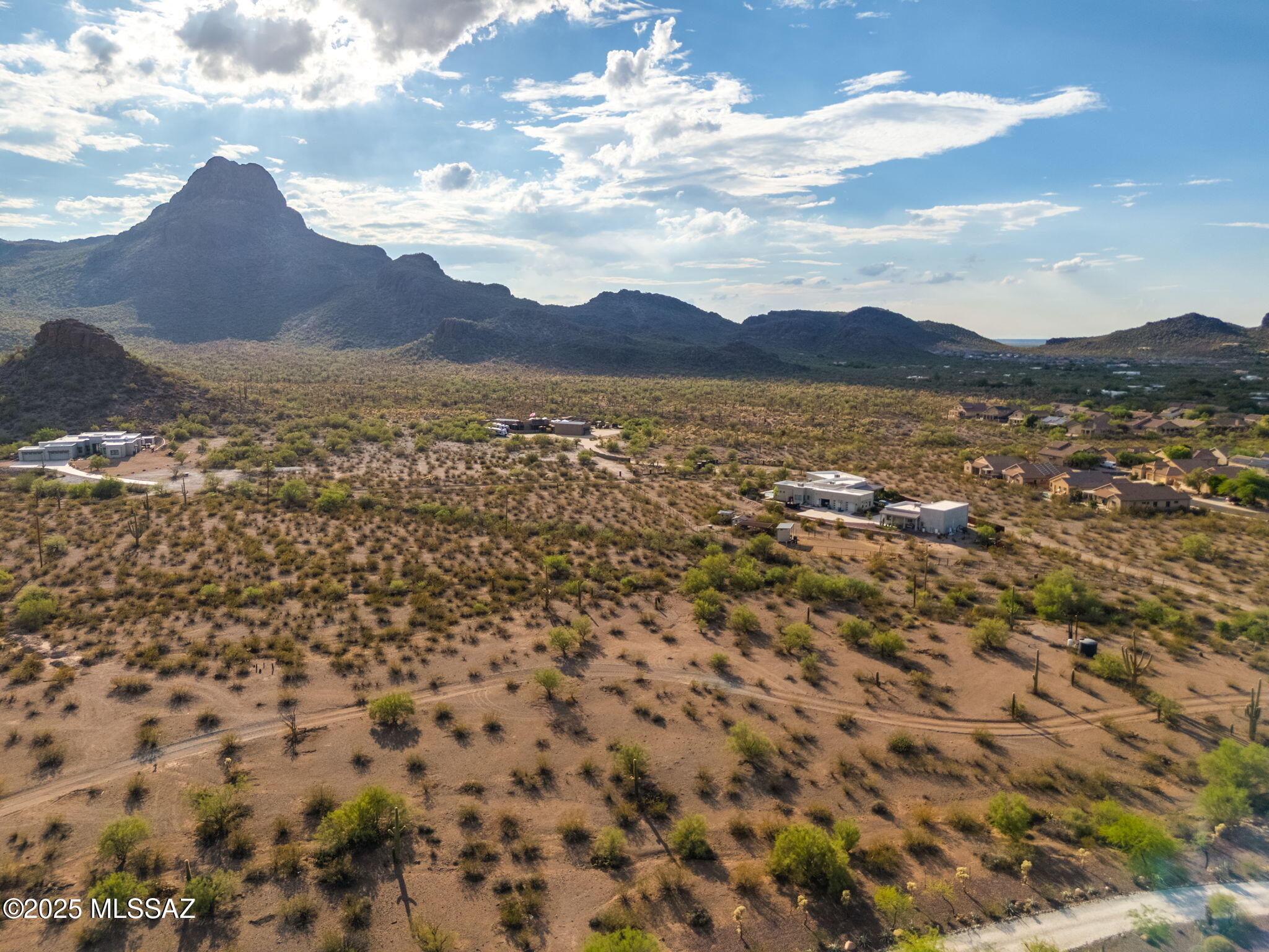 7759 North Artesiano Road, Unit 2 Tucson, AZ 85743 - Photo 20 of 33 a view of lake and mountain