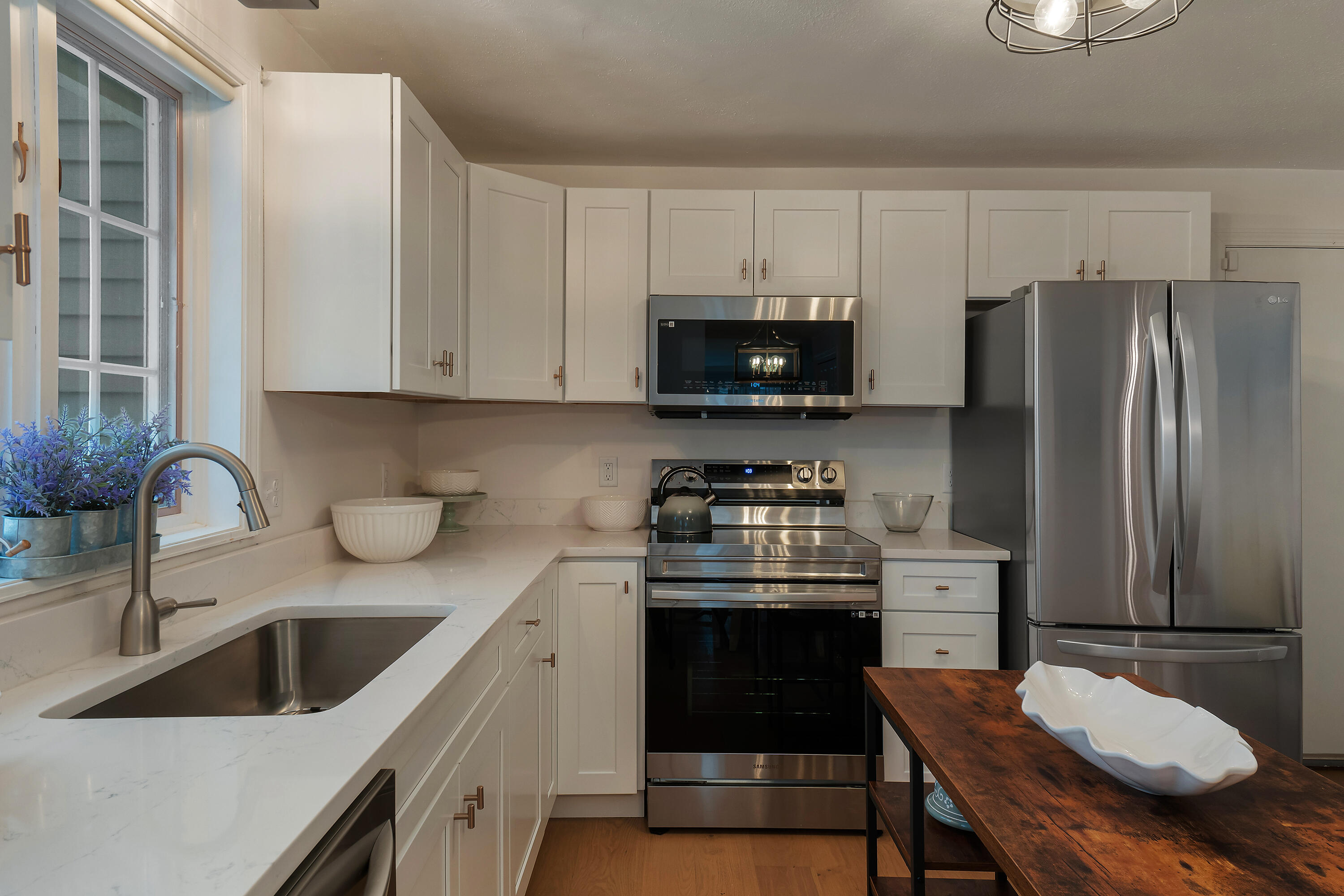 1 Ocean Meadows, Unit 16 Ogunquit, ME 03907 - Photo 15 of 28 Kitchen