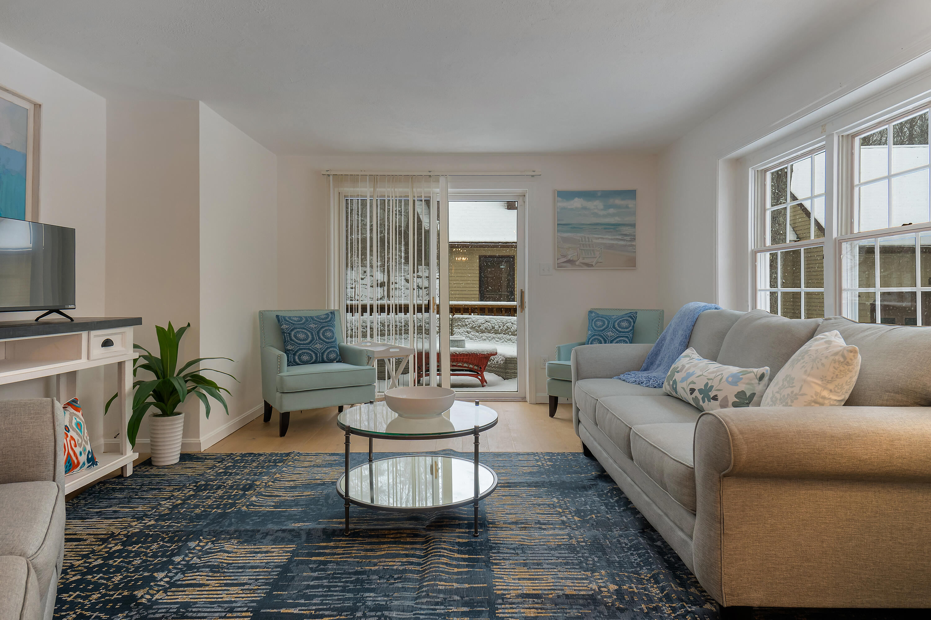 1 Ocean Meadows, Unit 16 Ogunquit, ME 03907 - Photo 7 of 28 Living Room