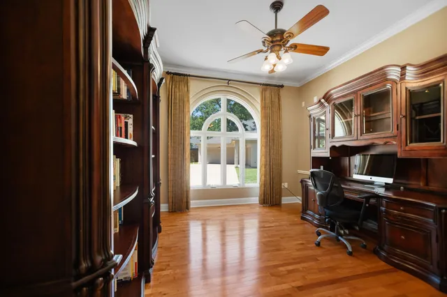 $785,000 | 205 Twin Creek, Lufkin, TX 75904