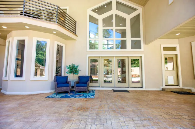 $785,000 | 205 Twin Creek, Lufkin, TX 75904