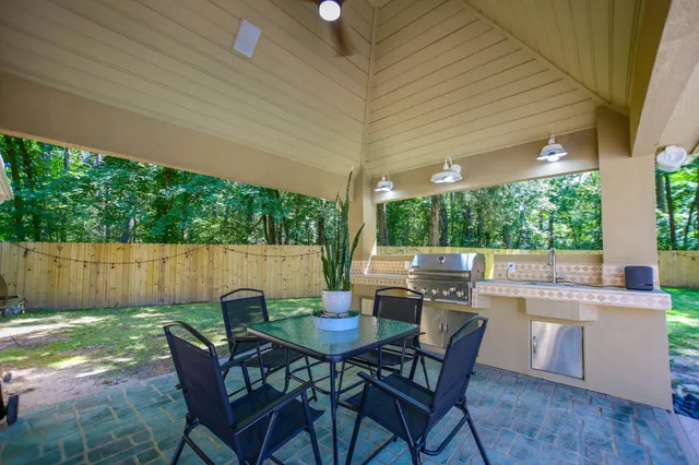 $785,000 | 205 Twin Creek, Lufkin, TX 75904