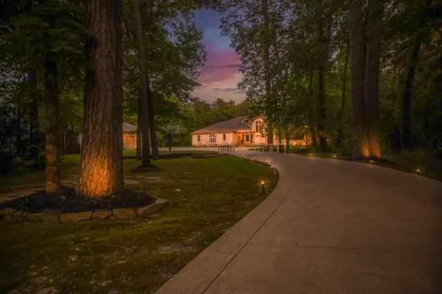 $785,000 | 205 Twin Creek, Lufkin, TX 75904