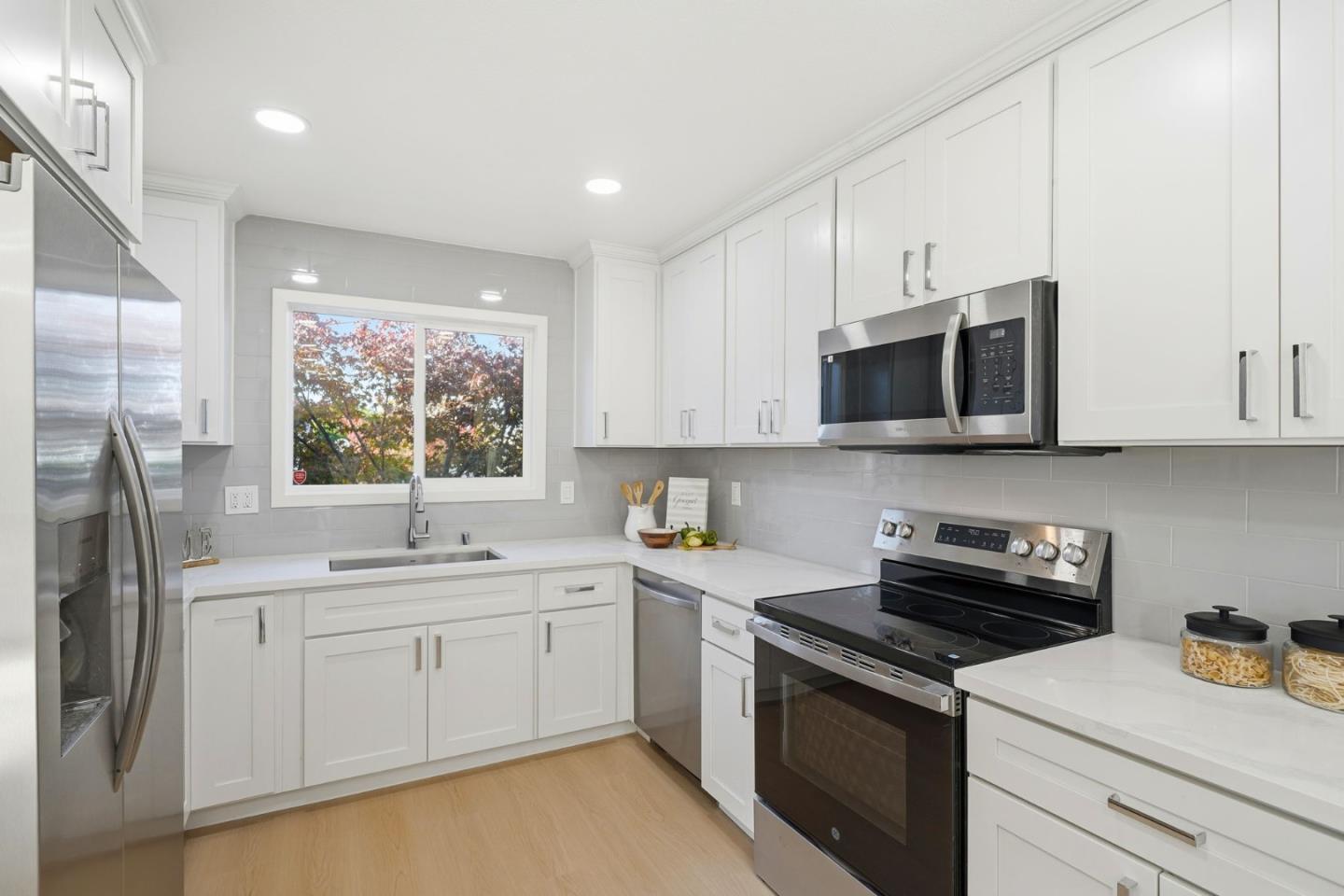 6988 Lancaster Road Dublin, CA 94568 - Photo 12 of 26