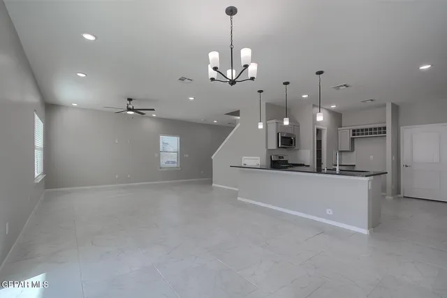 $369,950 | 13916 Summer Vly Avenue, El Paso, TX 79928