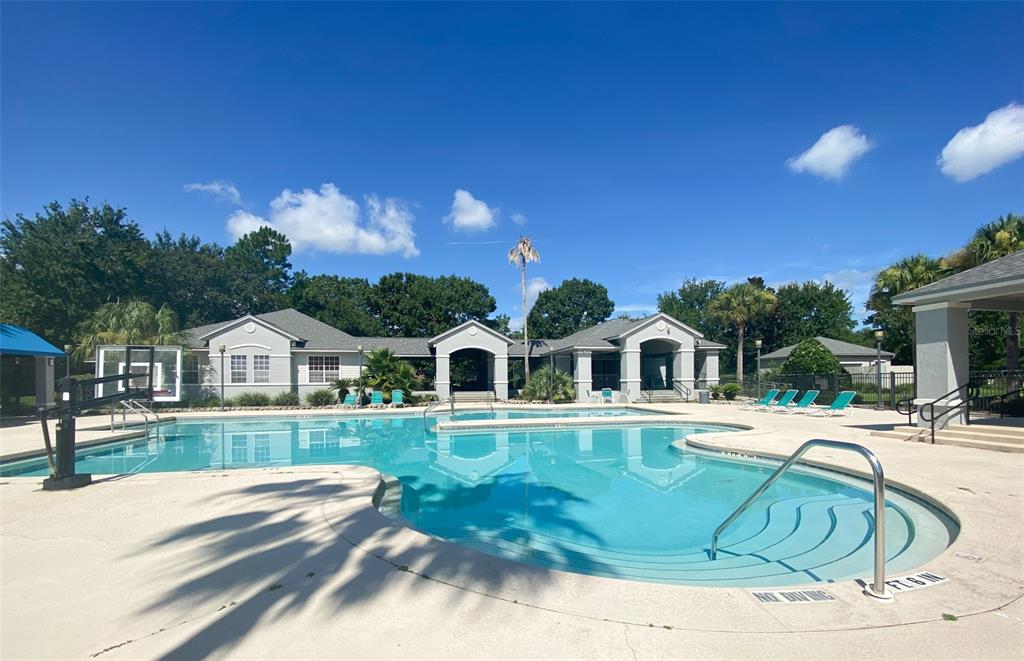 3705 Southwest 27th Street, Unit 818 Gainesville, FL 32608 - Photo 33 of 45