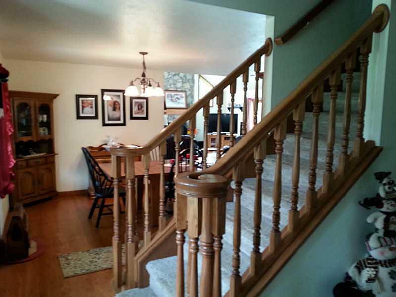 107 Valley Road Indiana, PA 15701 - Photo 3 of 18 Entry/Foyer.