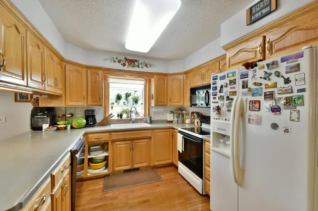 $549,900 | 11302 251st Avenue, Sauk Centre, MN 56378