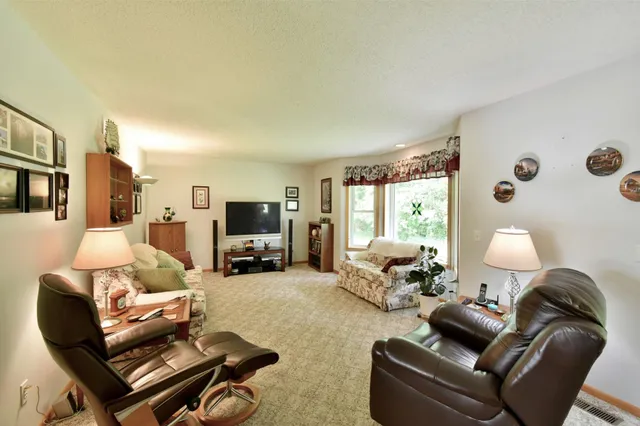 $549,900 | 11302 251st Avenue, Sauk Centre, MN 56378