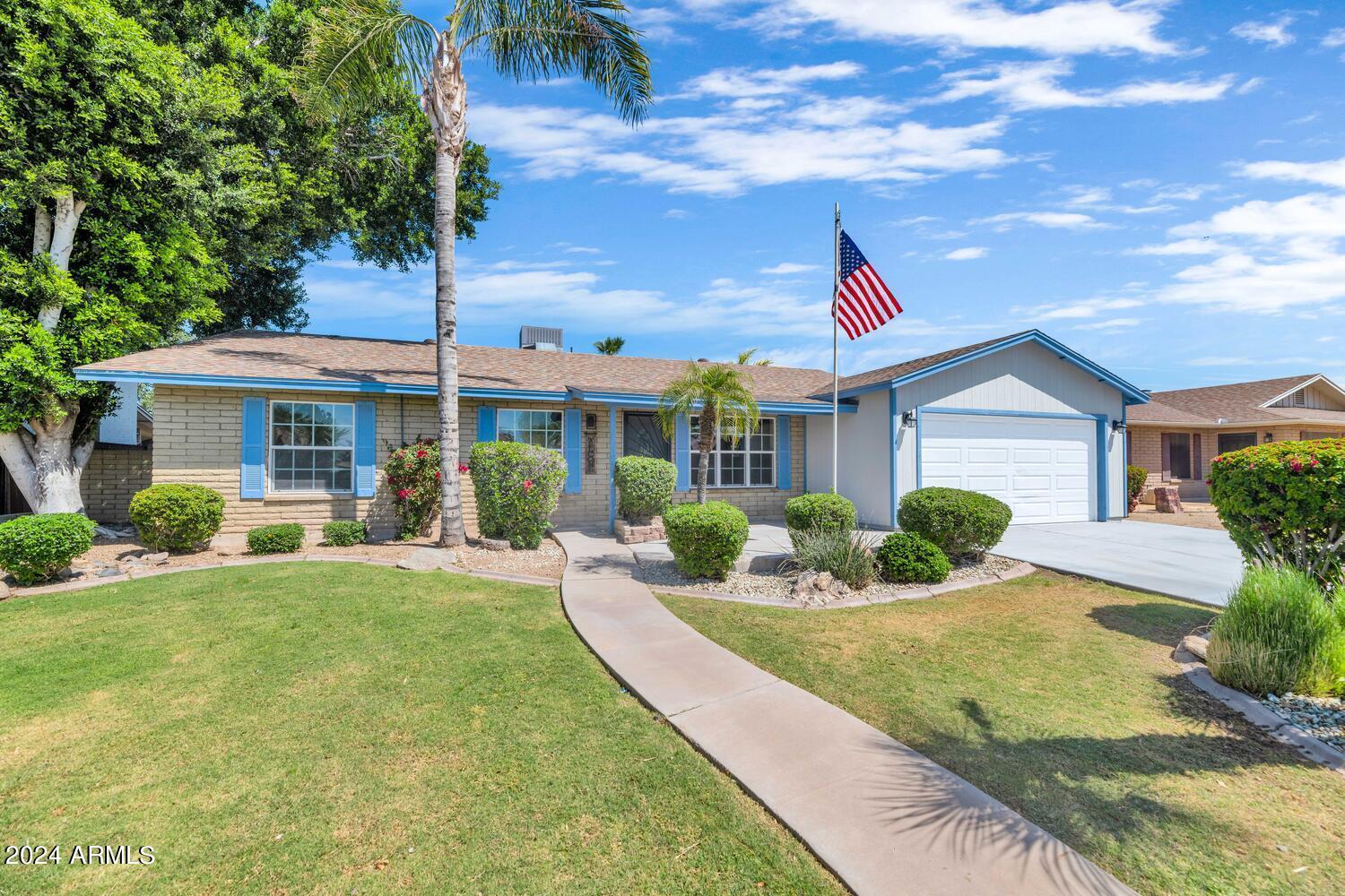 3322 West Gary Road Phoenix, AZ 85029 - Photo 3 of 22 3322 W Gary Rd-large-003-017-3322 W Gary