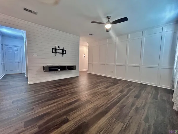 $190,000 | 710 East Boyd Drive, Unit 1203, Baton Rouge, LA 70808