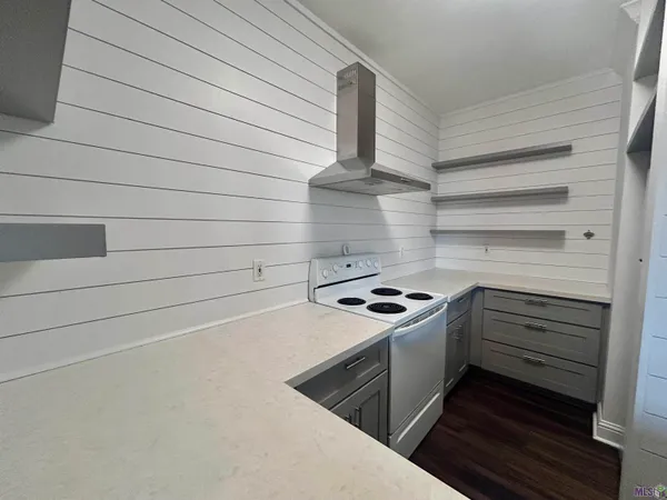 $190,000 | 710 East Boyd Drive, Unit 1203, Baton Rouge, LA 70808