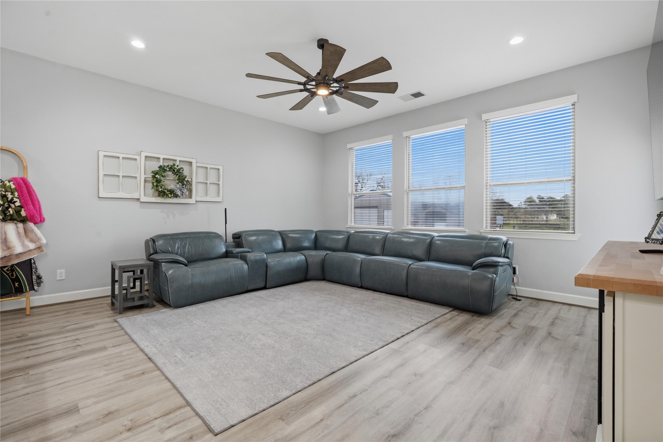 615 Lilley Road Alvin, TX 77511 - Photo 5 of 42