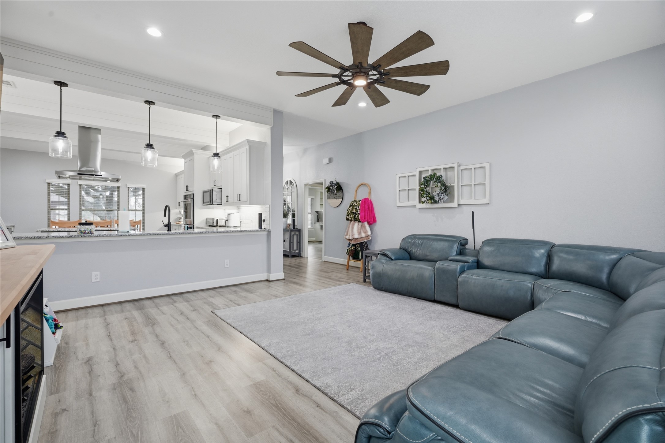 615 Lilley Road Alvin, TX 77511 - Photo 6 of 42