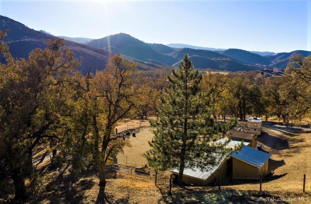 17610 Water Canyon Road Tehachapi, CA 93561 - Photo 2 of 16 Gallery Image 2
