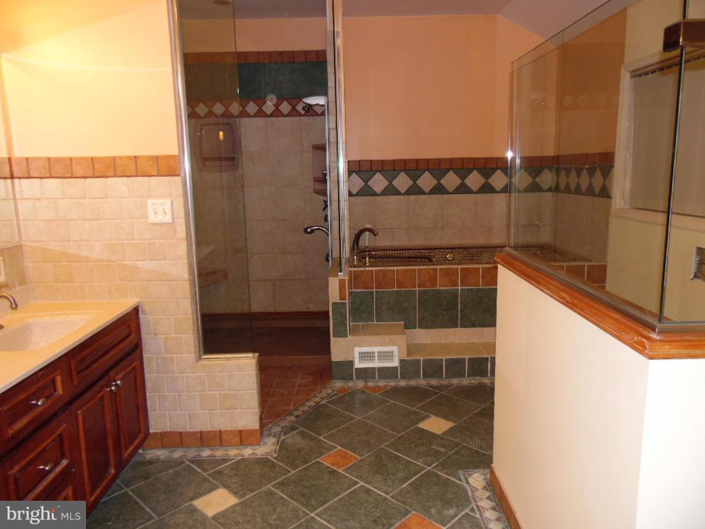 1222 Reece Road Severn, MD 21144 - Photo 22 of 30 Bath