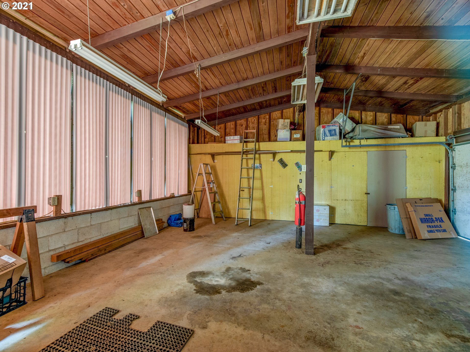89957 Sheffler Road Elmira, OR 97437 - Photo 22 of 26 Gallery Image 22