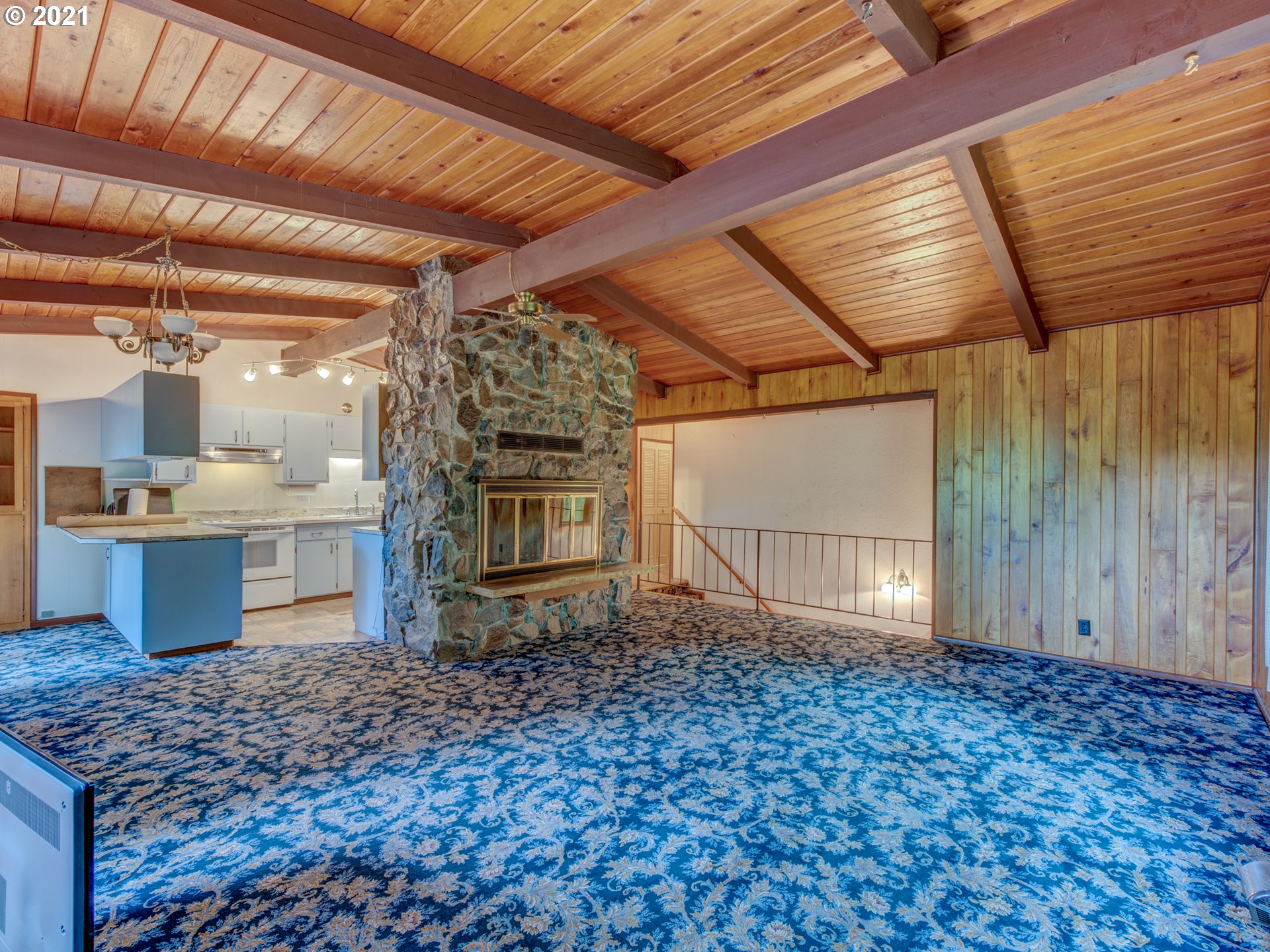 89957 Sheffler Road Elmira, OR 97437 - Photo 9 of 26 Gallery Image 9