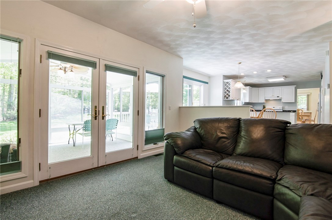 63 Tarklin Road Smithfield, RI 02814 - Photo 20 of 44