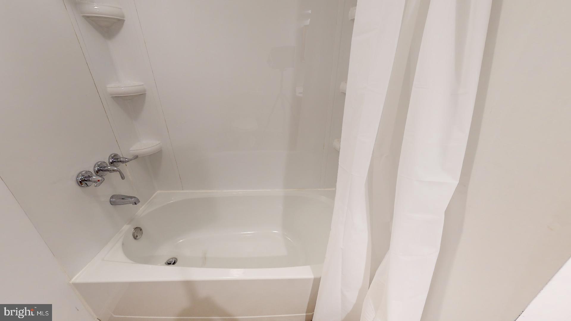 5308 Lanham Station Road Lanham, MD 20706 - Photo 34 of 83 2nd Full Bathroom